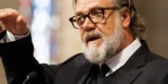 Russell Crowe, actor: "Estoy harto de que los famosos usen su fama para promover una causa. Deja un cheque en el lugar correcto y cállate"