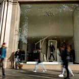 La plantilla de Inditex en Canarias, harta: "Una trabajadora de Zara tuvo que acudir a Cáritas"