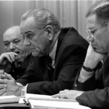 ¿Por qué llamamos "fontaneros" a los que arreglan los líos políticos?