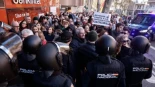 Un detenido en la protesta organizada por las juventudes de Vox frente a Ferraz