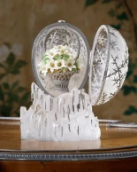 Huevo Fabergé con diamantes alcanza los 30 millones de dólares en subasta [ENG]