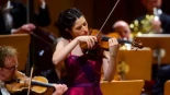 Los reyes de Suecia caen rendidos ante la violinista española María Dueñas (23 años) en su histórico concierto de los Nobel