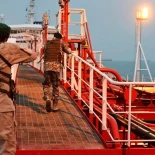 La Armada iraní incauta otro  petrolero "extranjero" en el estrecho de Ormuz (Ingles)