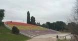 Vuelven a pintar la bandera republicana en las gradas del parque de Las Cruces tras borrarla el Ayuntamiento de Madrid