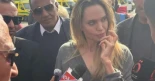 Angelina Jolie apoya a los palestinos con una gira humanitaria en el cruce de Rafah(árabe)