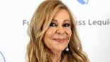 Duras críticas a Ana Obregón por su defensa a Julio Iglesias: "¿Os chupan el pito toda la noche y no os salen ampollas?"