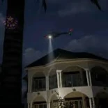 Bobi Wine, líder del partido de la oposición de Uganda, fue secuestrado por un helicóptero del ejército que aterrizó en su casa (ING)