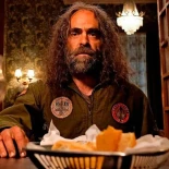 Ventajas de viajar en tren. Cine - Rtve. Un seductor perro verde dentro del cine español, una obra a la que solo se le puede achacar que al final haya tenido demasiado respeto por su público