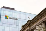 Microsoft sufre una de sus mayores caídas en bolsa: su estrategia centrada en la IA no convence a los mercados