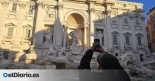 La Fontana de Trevi pasa a ser de pago para gestionar el turismo y enfada a los visitantes: "Ya pagamos lanzando la moneda al agua"