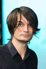 Jonny Greenwood, de Radiohead, pide que se retire su música del documental sobre Melania (Eng)