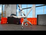 El robot Atlas de Boston Dynamics ya hace backflips dinámicos