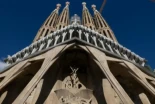 La Sagrada Familia de Barcelona alcanza la cima con su final todavía en el aire