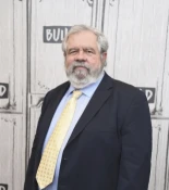 David Cay Johnston: "El mayor talento de Trump es su habilidad para estafar, para hacer que la gente crea sus disparates"