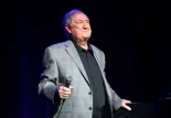Fallece Neil Sedaka, compositor y cantante de ‘Oh! Carol’