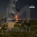 Los restos de un drone iraní interceptado en Dubái impactaron contra el lujoso hotel Burj Al Arab