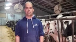 Iván Rodríguez, 42 años y ganadero en Salas: "Con el cártel de la leche nos robaron; mi padre no pudo ver ganada la demanda, pero yo sí lo lograré"