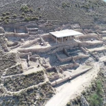 Descubren los restos de un telar de pesas en el yacimiento de Cabezo Redondo