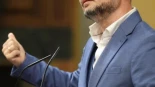 Rufián se encara con el PP y Vox y defiende a Santaolalla: "Están alimentando una bestia que les comerá"