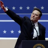 Un documental expone las muertes causadas por Tesla: "Musk compró a Trump para detener las investigaciones"