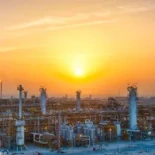 Irán ha repostado hoy dos superpetroleros en su isla Jarg en el Estrecho de Ormuz [eng]