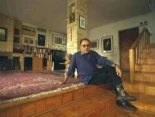 Los ataques aéreos en Irán alcanzan la casa del director iraní Abbas Kiarostami (EN)