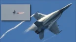 Un avión F/A-18 Super Hornet escapa por poco de un misil iraní durante un ataque a baja altitud