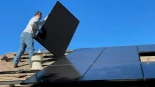 La guerra de Irán impulsa un auge de las energías renovables y los europeos se apresuran a comprar paneles solares, bombas de calor y vehículos eléctricos. [ENG]