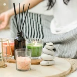 Velas e incienso, cuando el supuesto “bienestar” contamina la casa