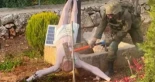 Soldado israelí filmado destrozando una estatua de Jesús en el sur del Líbano (HEB)