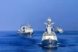 La presencia de un destructor chino Tipo 052DL cerca del estrecho de Ormuz desata temores de un enfrentamiento naval entre China y Estados Unidos..........[eng]