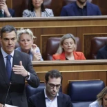 Sánchez a Feijoo: "¿Y todo eso lo escribe usted, se lo escriben? Le cuesta hasta leerlo, señoría."