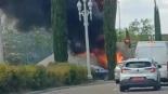 Impactante incendio en la rotonda de Vallsur: más de 20 avisos en pocos minutos por una gran columna de humo