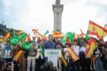Abascal llama presidente a Sánchez