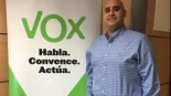 El alcalde destituye al asesor de Vox en Alzira que llamó "puteros y cocainómanos" a los miembros del gobierno