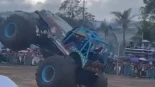 ¡Tragedia en Colombia! Conductora pierde el control de su Monster Truck y atropella a la multitud; hay dos muertos y más de 30 heridos
