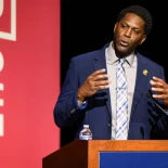 El demócrata Chedrick Greene gana elección especial en Michigan y asegura control del Senado estatal