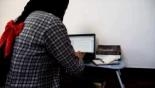 “No debe quedar ningún rastro de mí”: las mujeres afganas, excluidas de los medios de comunicación