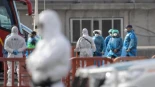 Uno de los cinco franceses del crucero con hantavirus presentó síntomas en el avión de repatriación