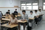 “Tendrán un 0”: cuatro autonomías blindan la Selectividad con detectores de frecuencia ante el aumento de alumnos que copian con la IA