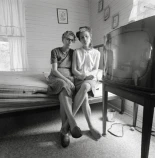 Reseña del libro La devoción de Emmet Gowin (eng)