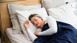 ¿Te despiertas a las 3 de la madrugada todos los días? Esto es lo que puede estar pasando (eng)
