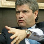 Los administradores fijan un sueldo al mes de 75.000 euros para Fernando Martín