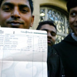 Críticas a Caixa del Penedès por las comisiones que le ha cobrado al inmigrante que logró 'El Gordo'