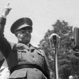 El Parlamento Europeo pide al Gobierno el fin de la Fundación Francisco Franco