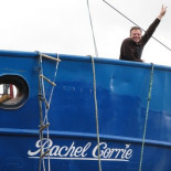 Nueve barcos con 10.000 toneladas de ayuda humanitaria navegan rumbo a Gaza.