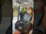 Individuo golpea a 2 vigilantes de seguridad en un tren de Barcelona