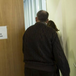 Asume dos años de cárcel por meter el dedo en el ano a un vecino de Caspe