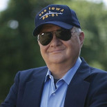 Muere el escritor Tom Clancy