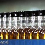 De la aceitera rellenable a la monodosis de plástico: el gran dislate del aceite de oliva